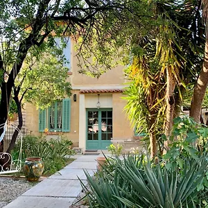 la-villa-des-amandiers.fr-provencehotel.com/