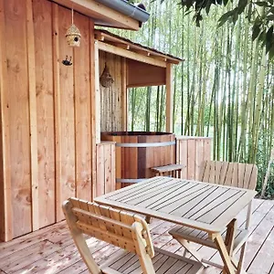 Maisonette Et Bois Hébergement de vacances