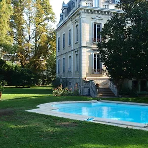 Bed & Breakfast Magnolia Parc - Adults Only, Montélimar